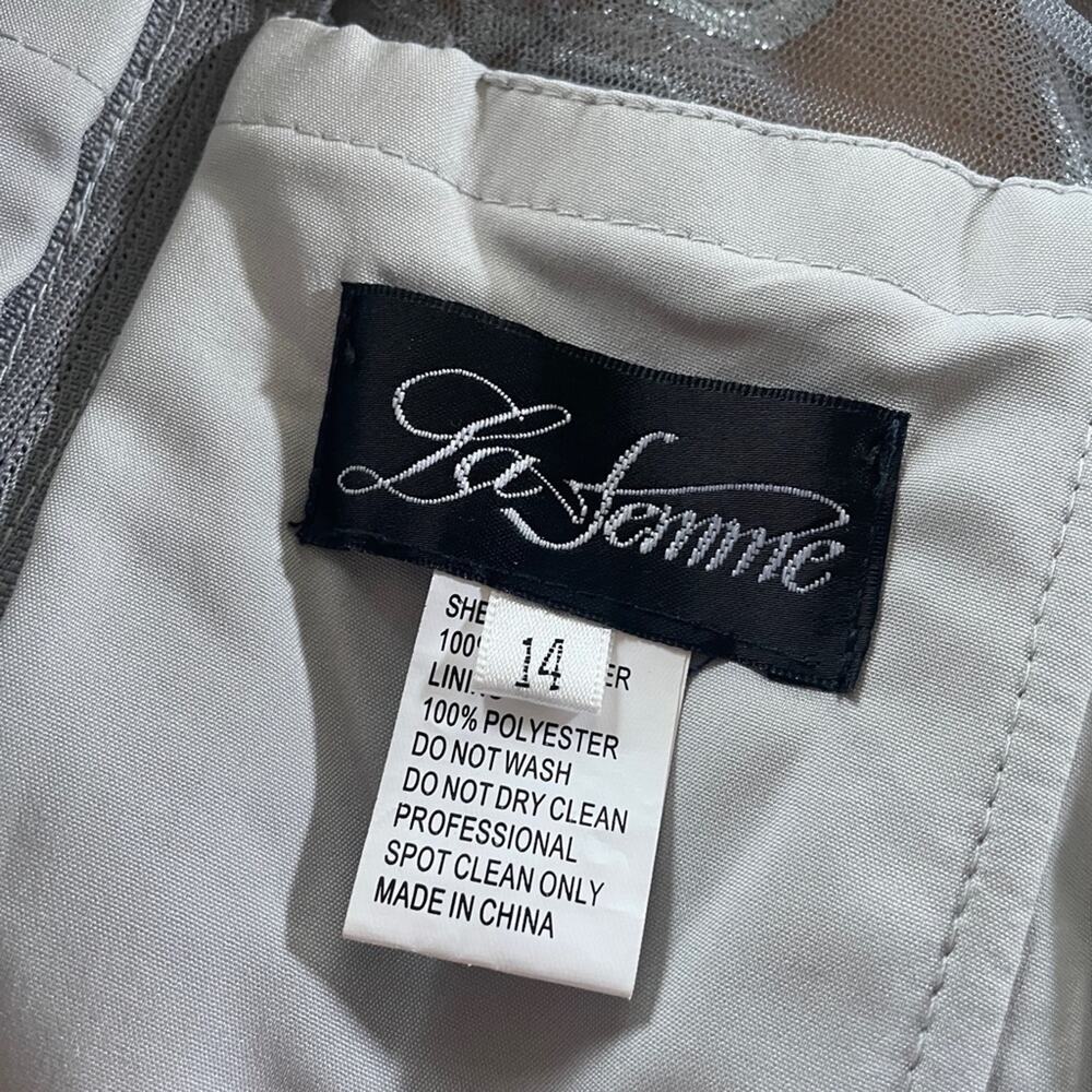La Femme Formal Gown 3/4 Sleeves Silver Embroidered Mesh A-Line Size 14 NWT - Picture 11 of 13